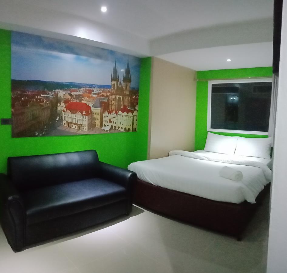 Blue Orchids Hotel 핫야이 외부 사진
